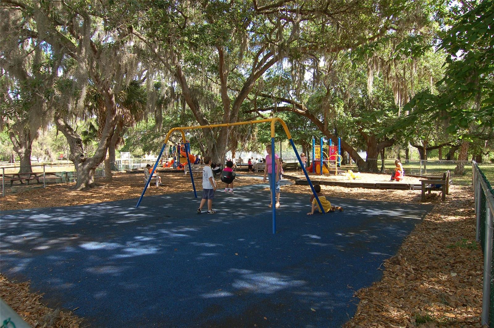 COLONIAL OAKS - Residential Lease