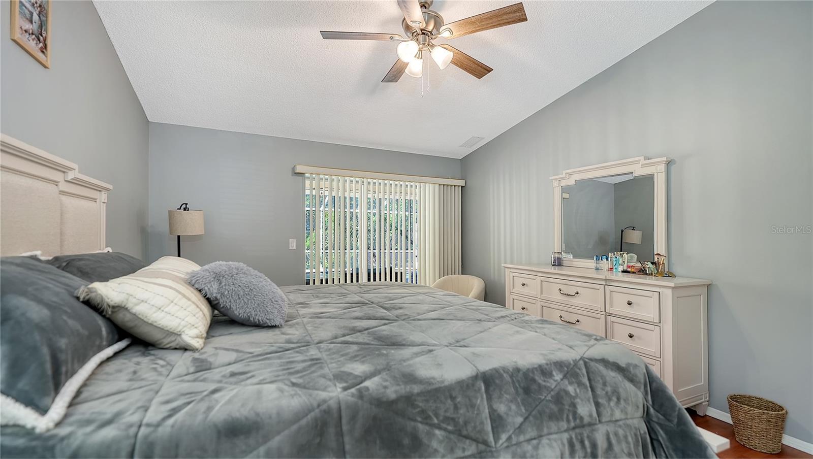 COLONIAL OAKS - Residential Lease