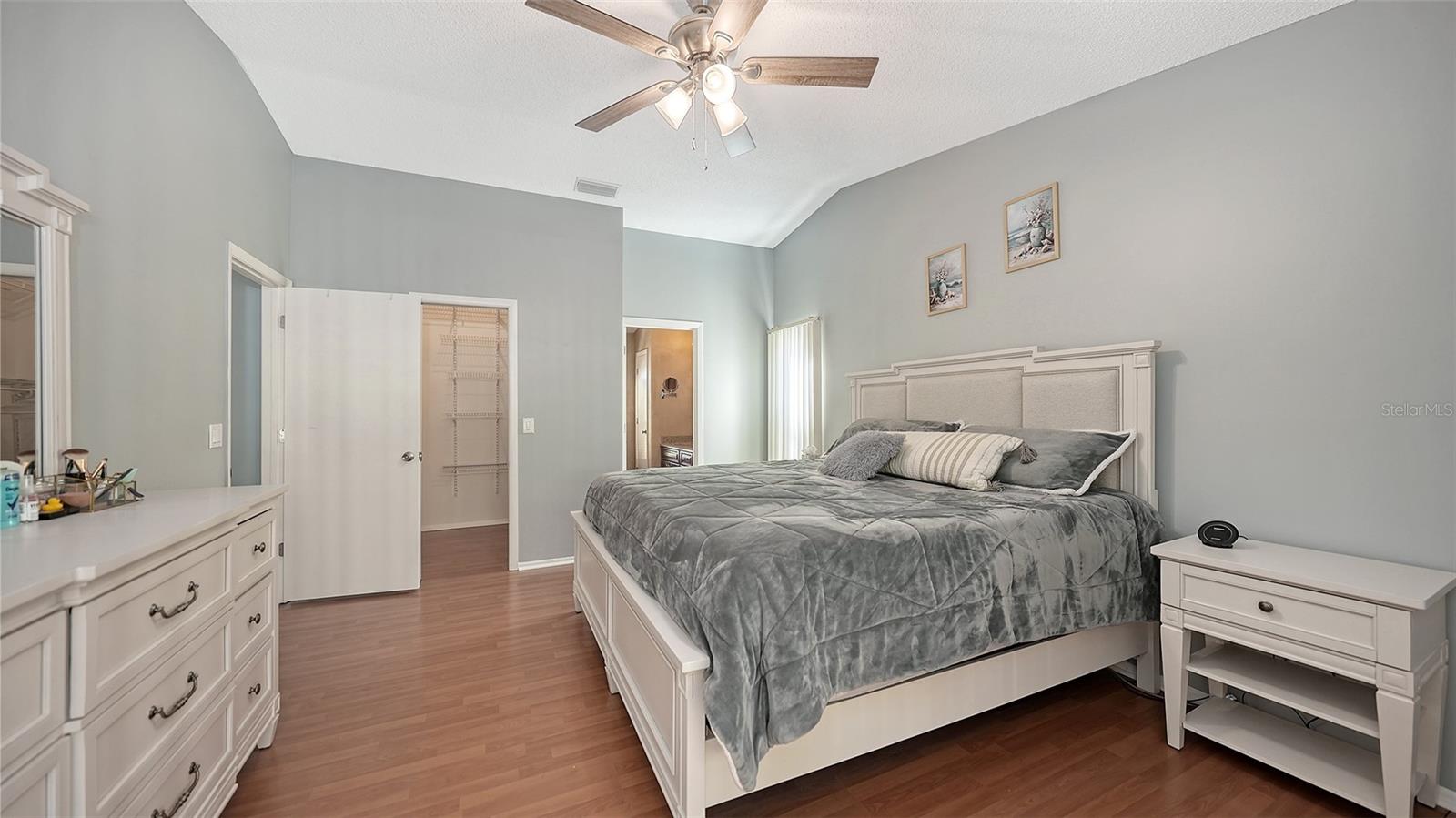 COLONIAL OAKS - Residential Lease
