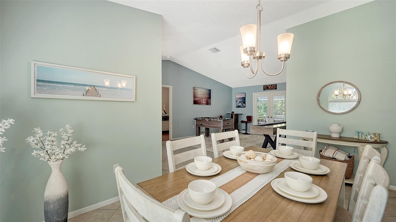 COLONIAL OAKS - Residential Lease