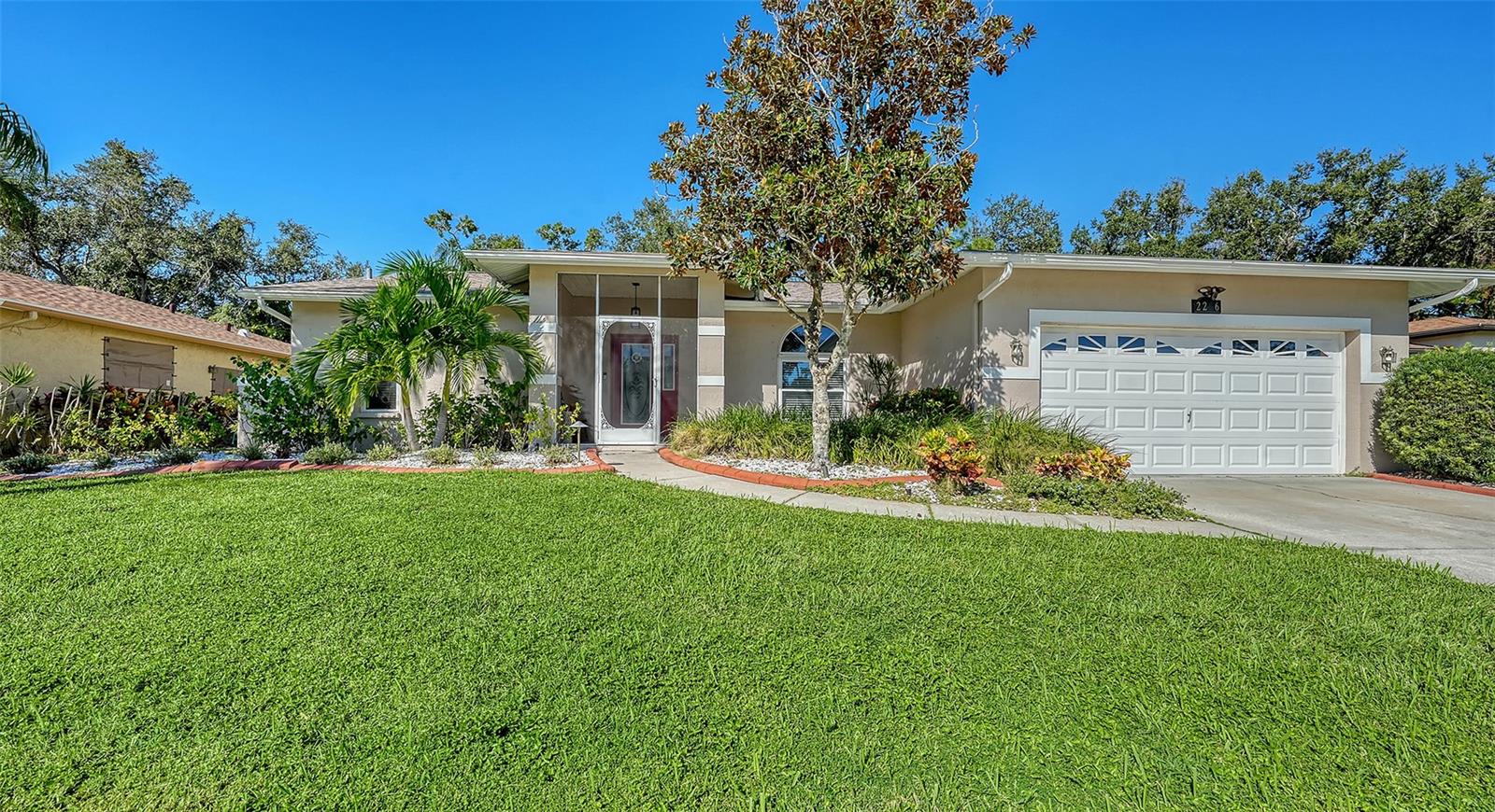 COLONIAL OAKS - Residential Lease