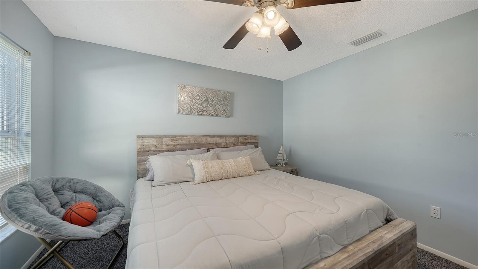 COLONIAL OAKS - Residential Lease