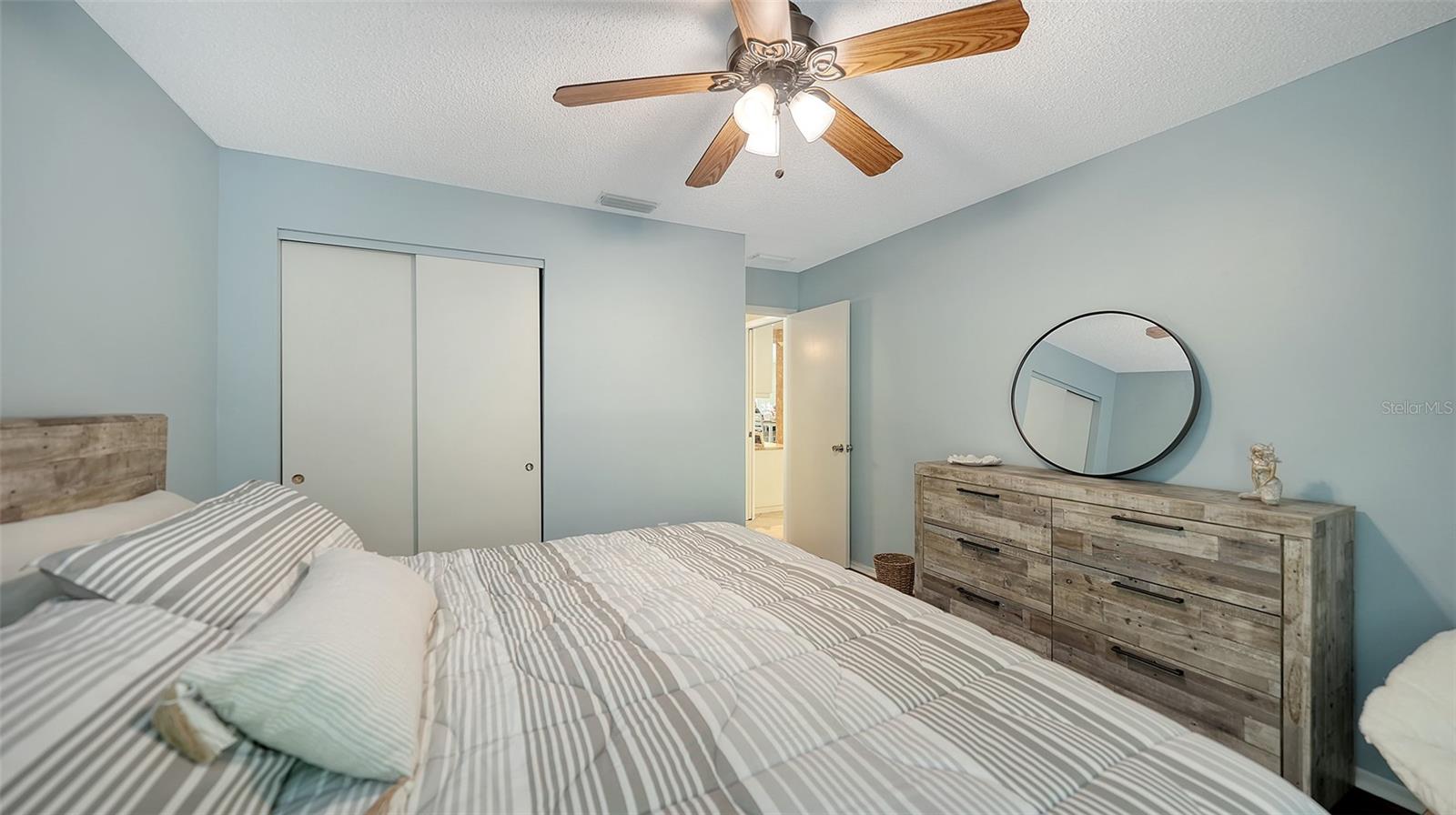 COLONIAL OAKS - Residential Lease