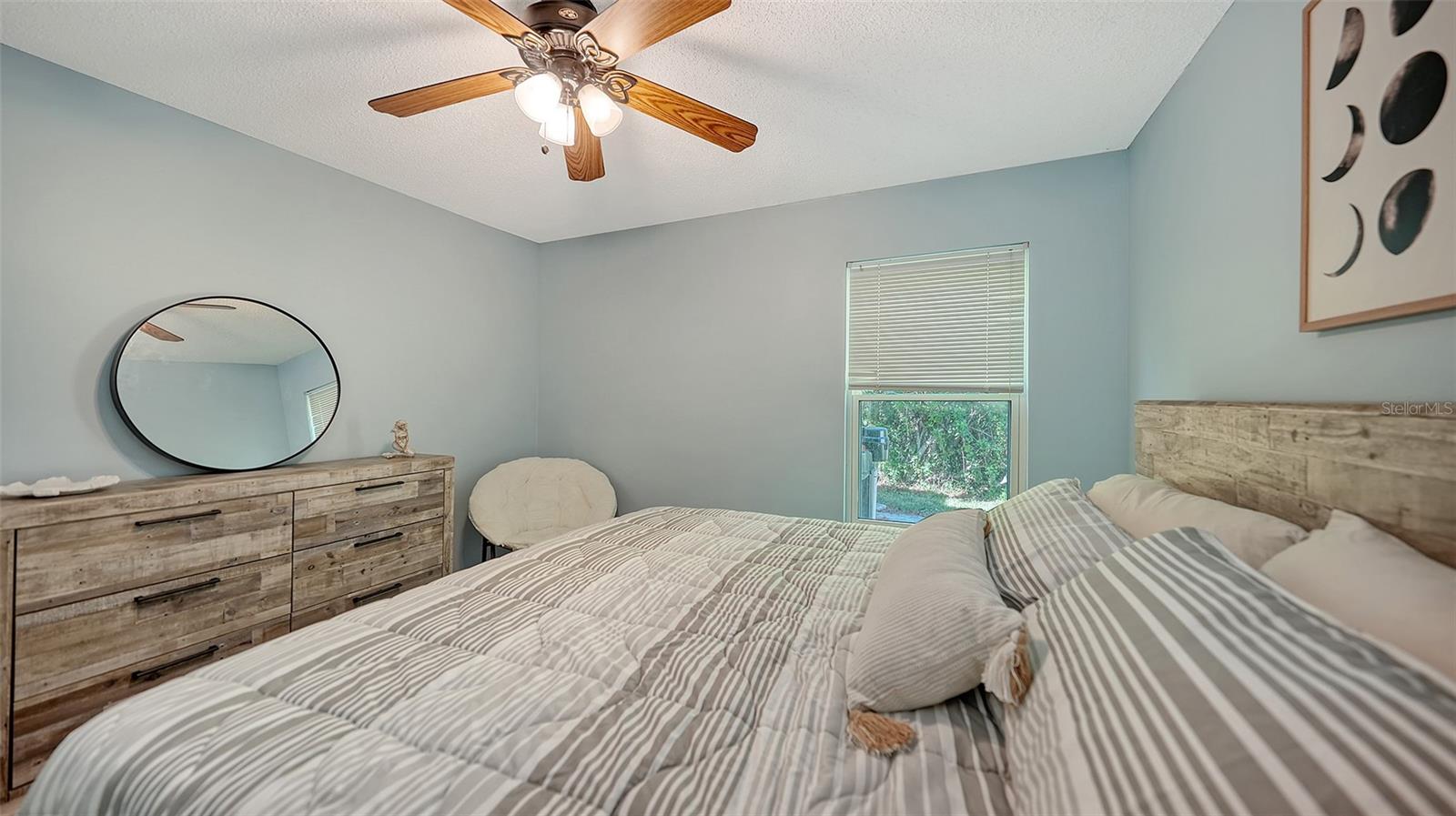 COLONIAL OAKS - Residential Lease