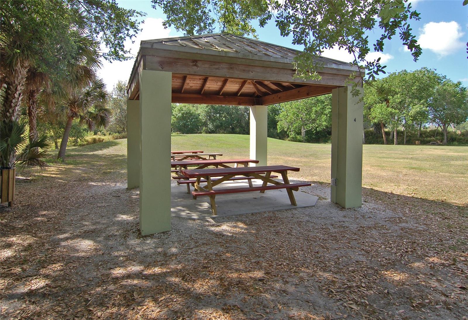 COLONIAL OAKS - Residential Lease