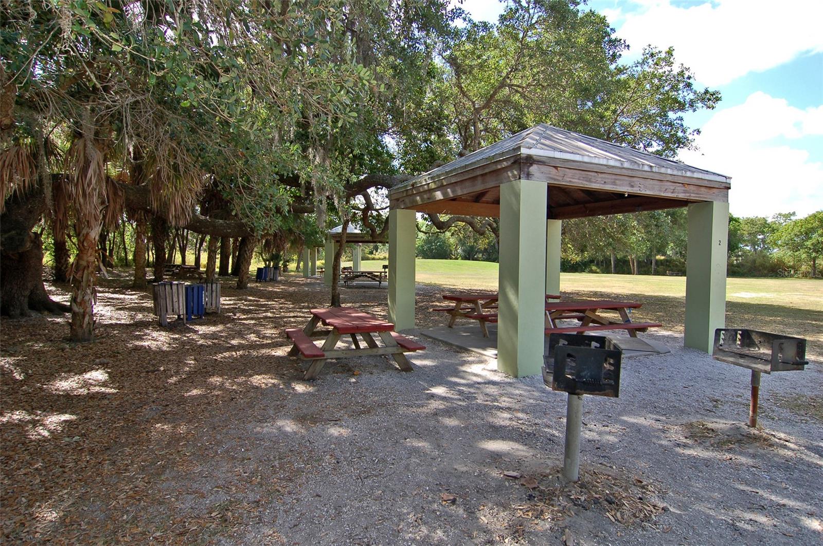 COLONIAL OAKS - Residential Lease