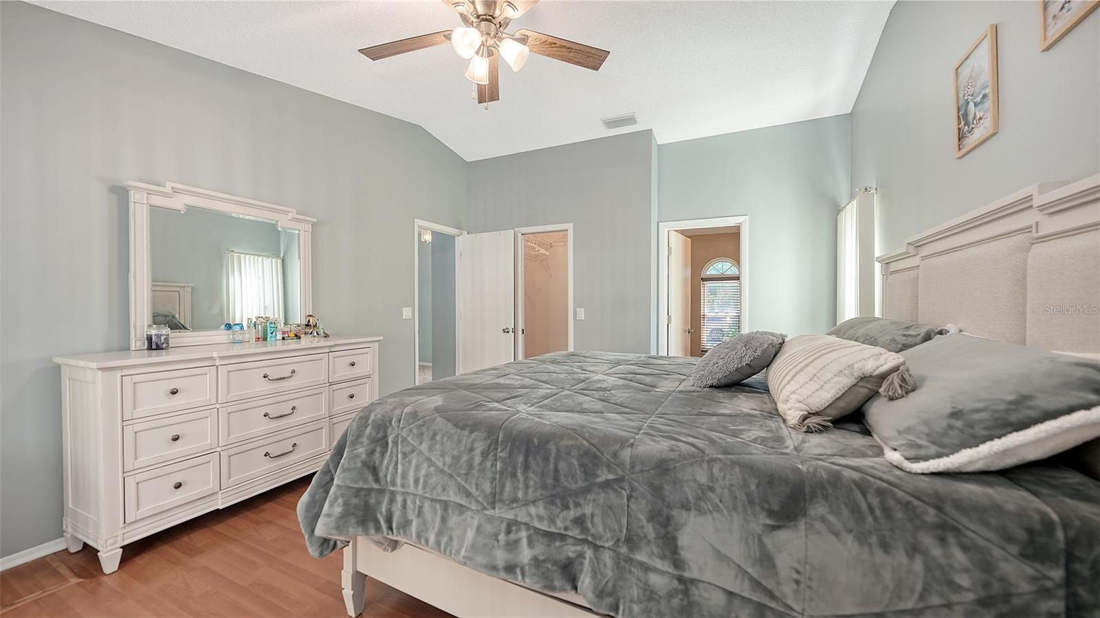 COLONIAL OAKS - Residential Lease