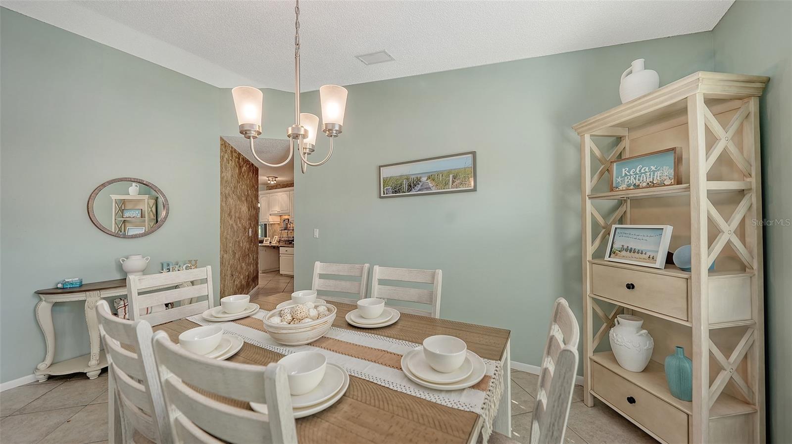 COLONIAL OAKS - Residential Lease