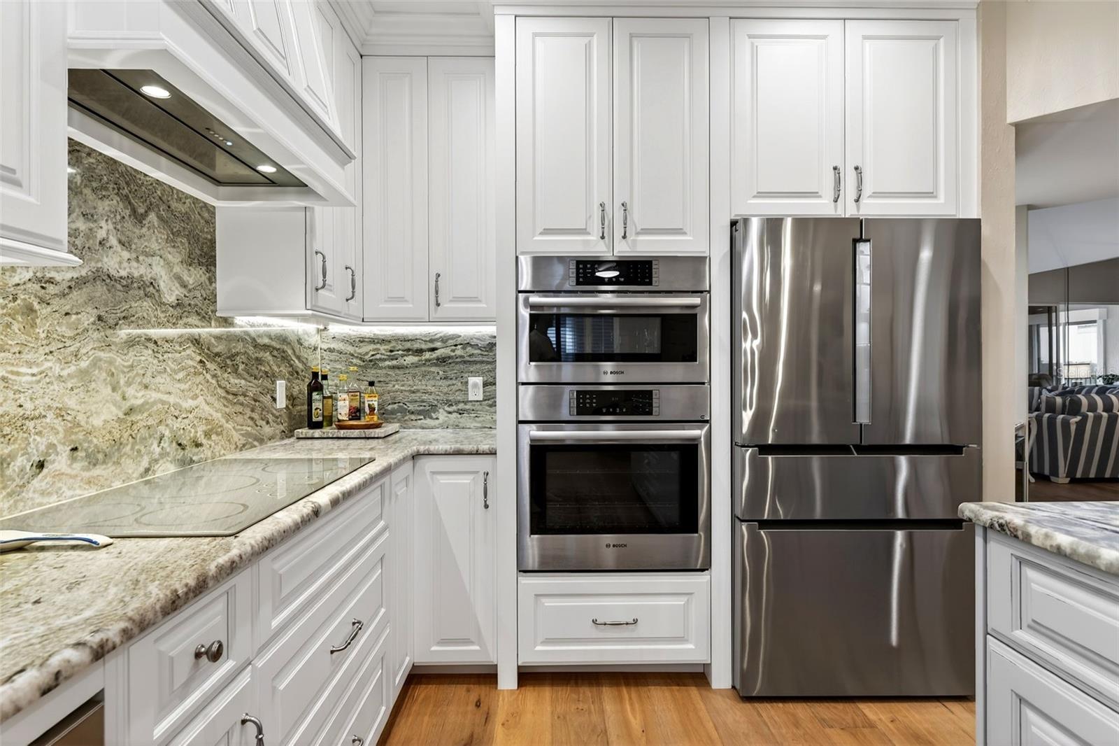 DOLPHIN BAY-SIESTA KEY SEC A - Residential