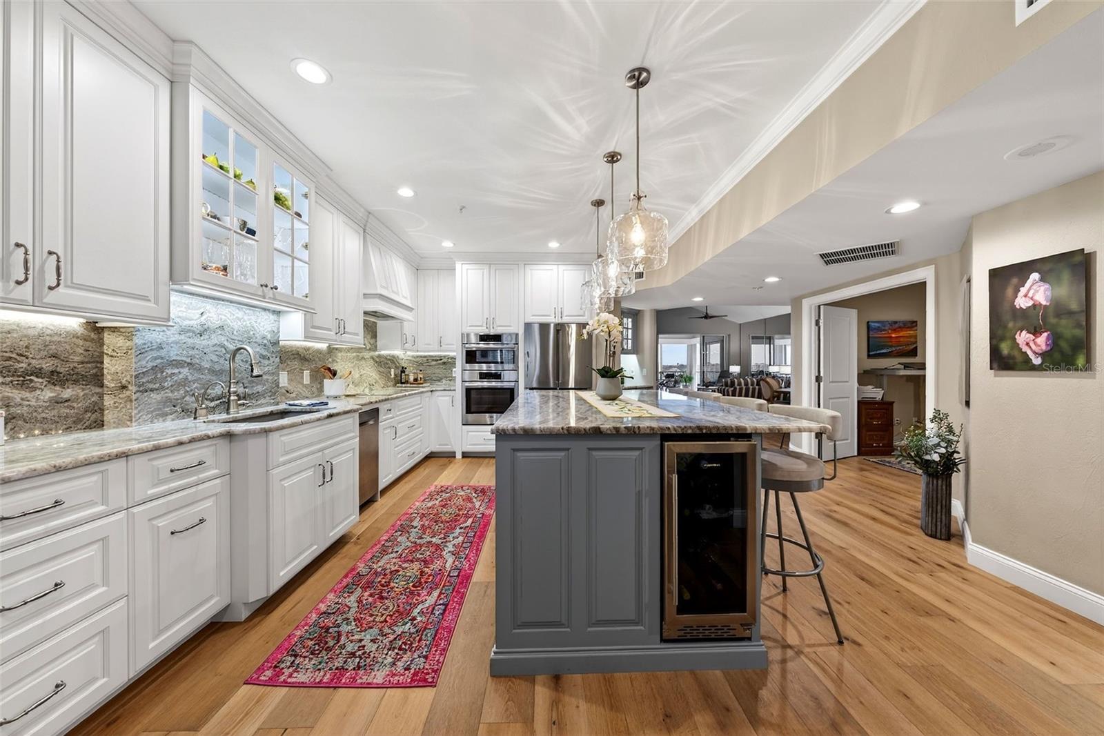 DOLPHIN BAY-SIESTA KEY SEC A - Residential