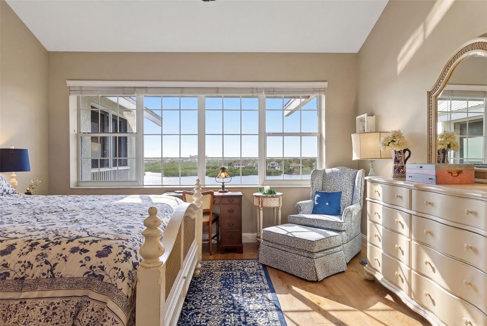 DOLPHIN BAY-SIESTA KEY SEC A - Residential