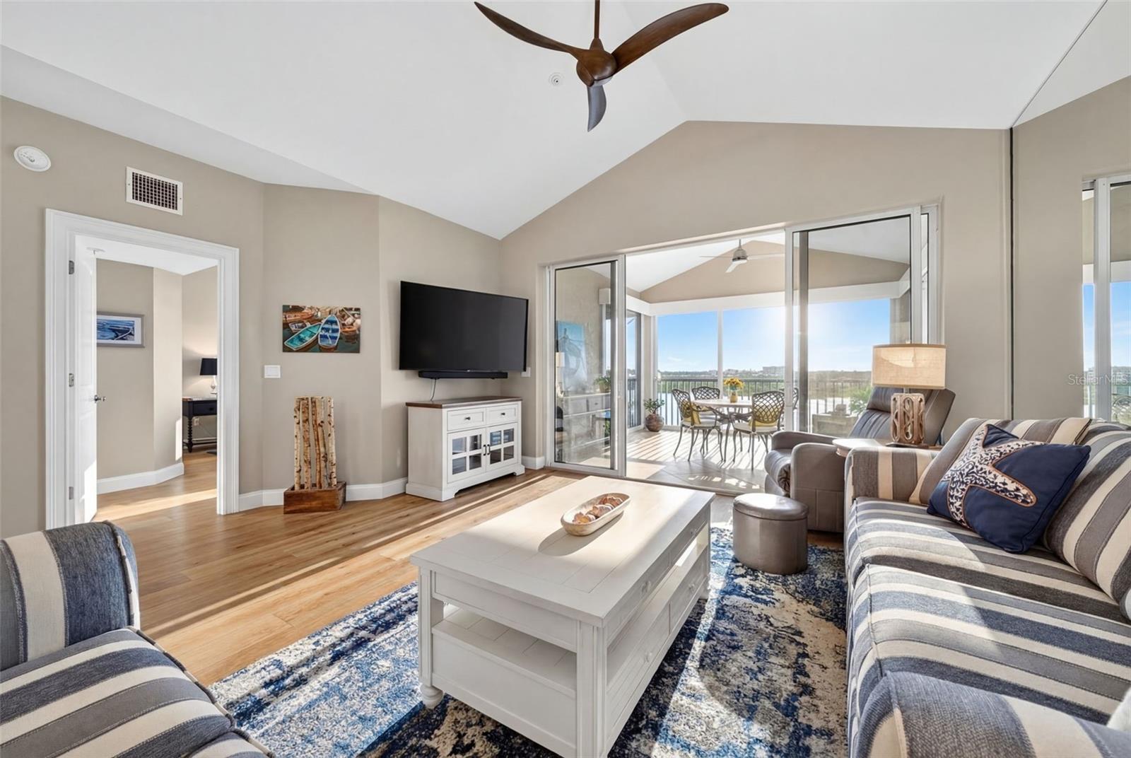 DOLPHIN BAY-SIESTA KEY SEC A - Residential