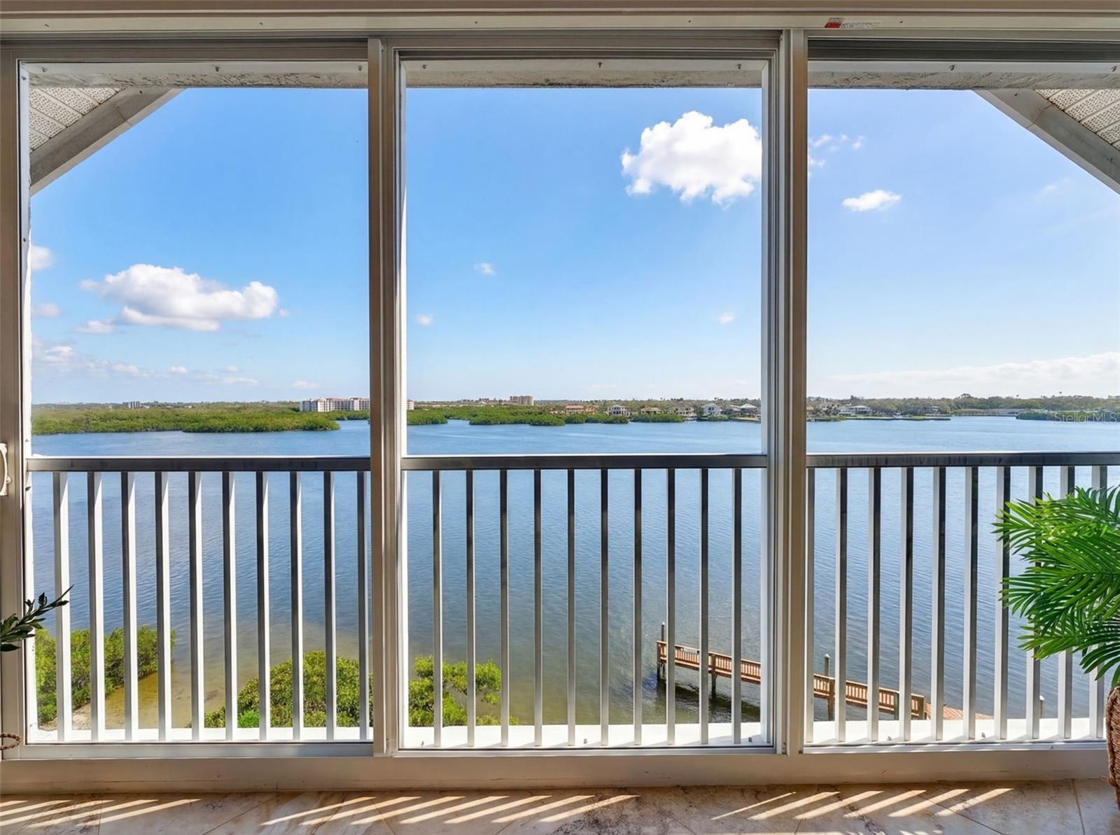 DOLPHIN BAY-SIESTA KEY SEC A - Residential