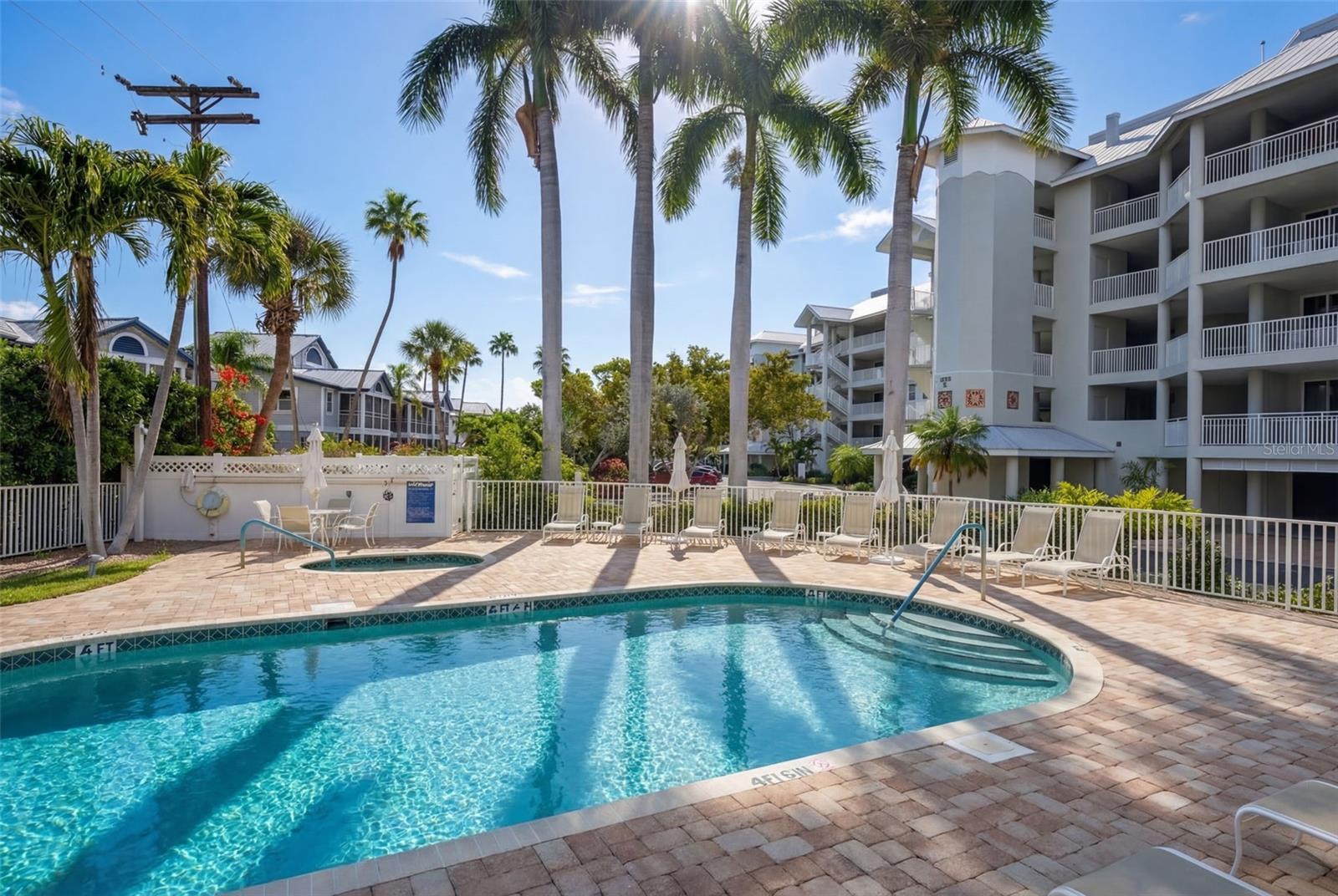 DOLPHIN BAY-SIESTA KEY SEC A - Residential