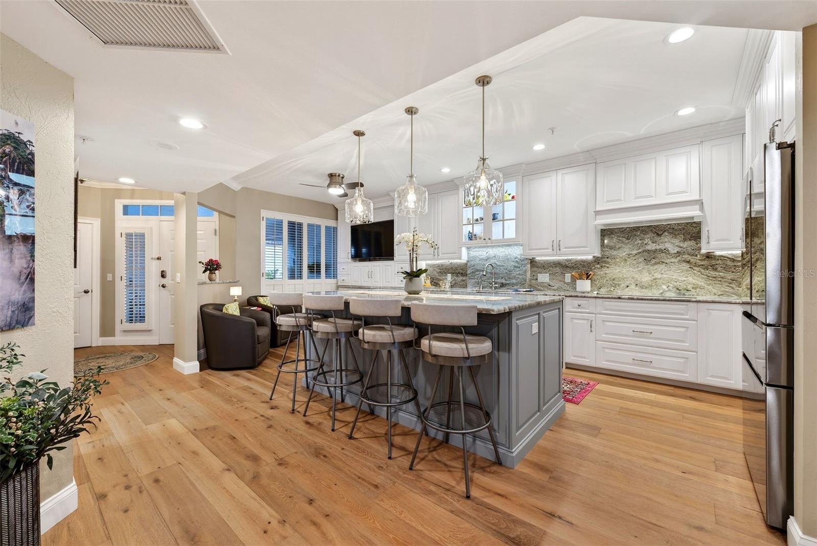 DOLPHIN BAY-SIESTA KEY SEC A - Residential