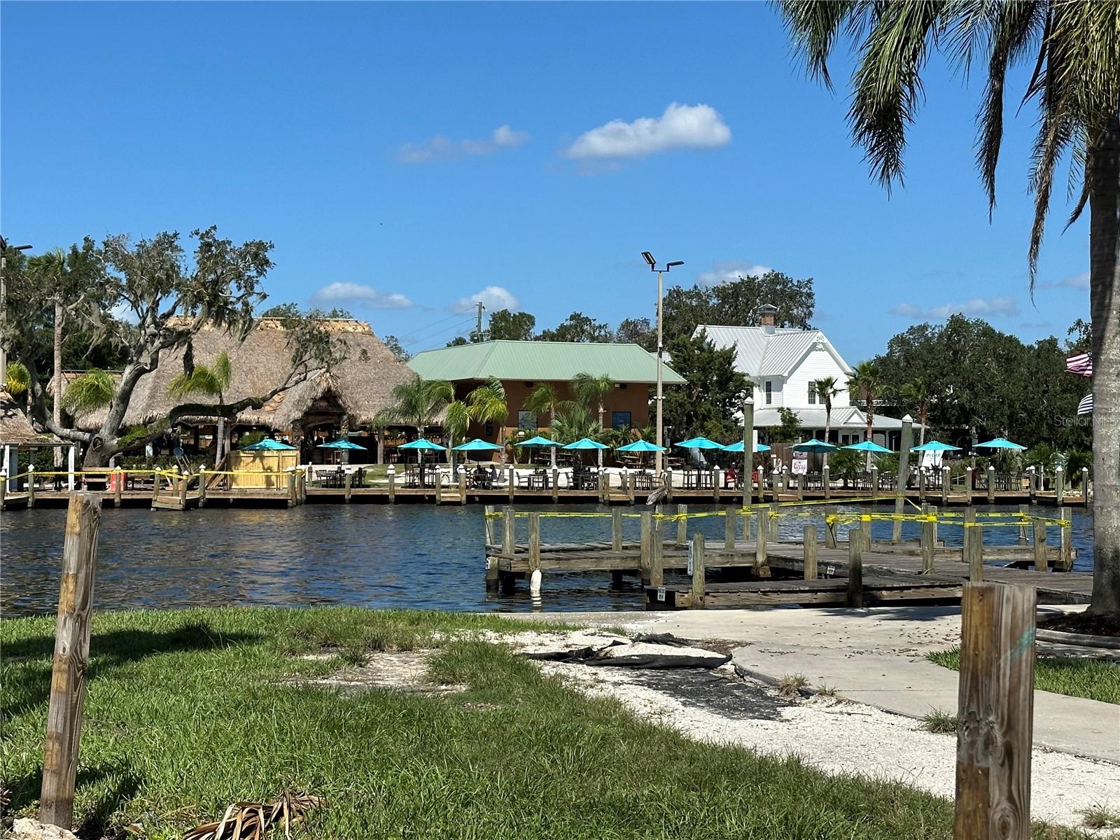 BLUE SPGS PARK HADLEYS HIDEAWAY HOMOSASSA - Residential Income