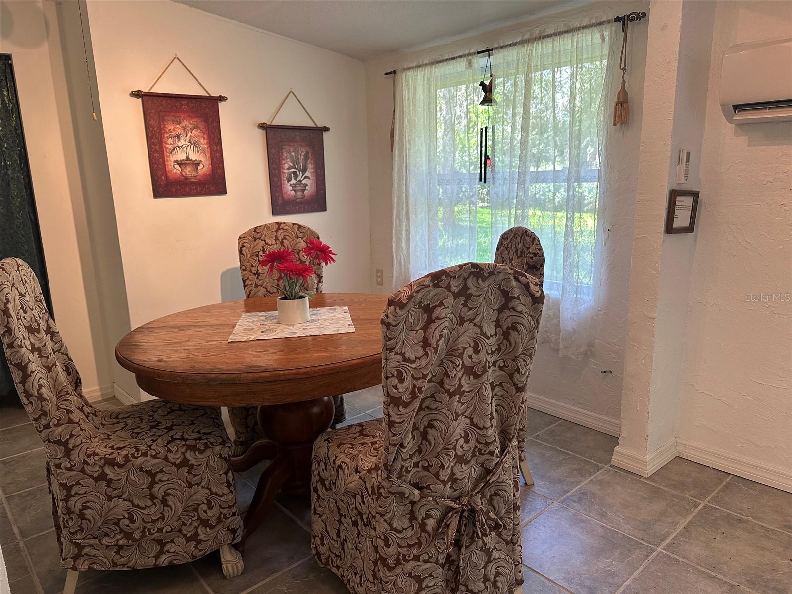 BLUE SPGS PARK HADLEYS HIDEAWAY HOMOSASSA - Residential Income