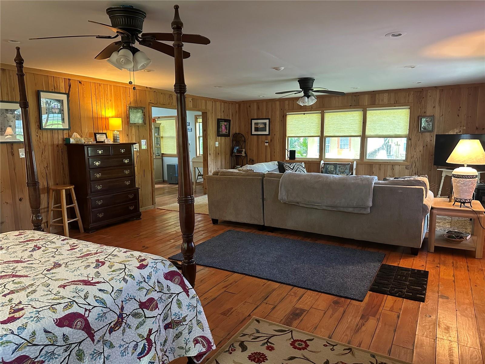 BLUE SPGS PARK HADLEYS HIDEAWAY HOMOSASSA - Residential Income