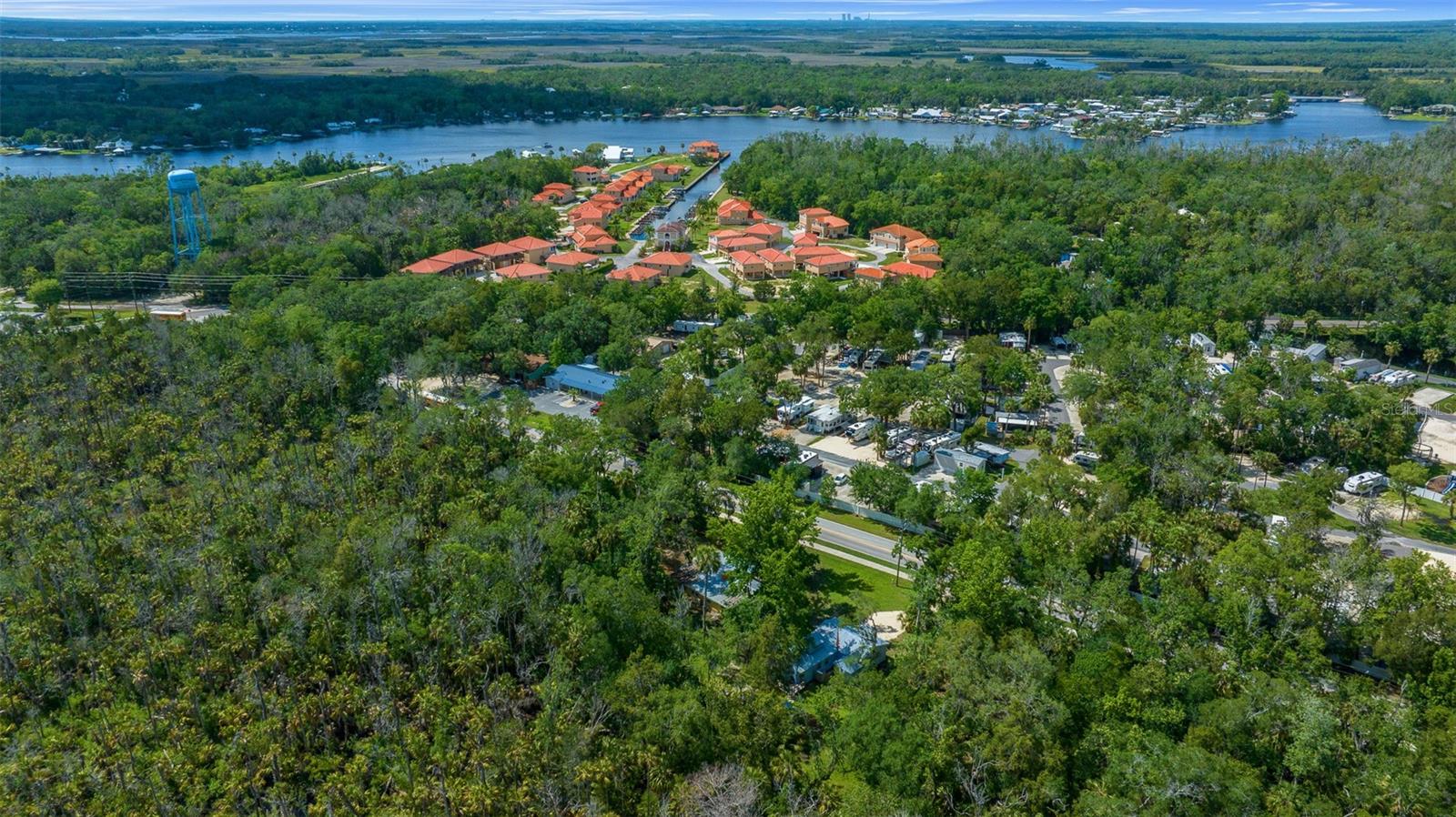 BLUE SPGS PARK HADLEYS HIDEAWAY HOMOSASSA - Residential Income