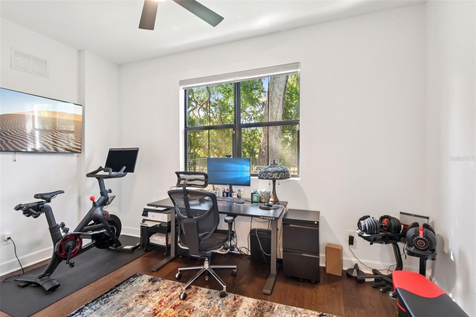 SHORE HOUSE TWNHMS UN 12 - Residential