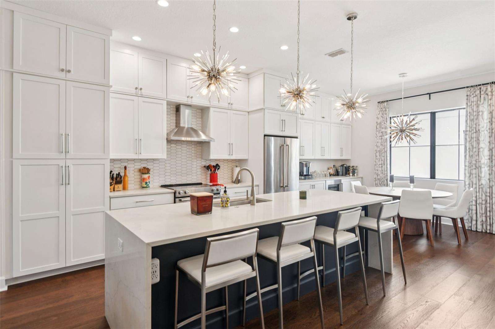 SHORE HOUSE TWNHMS UN 12 - Residential