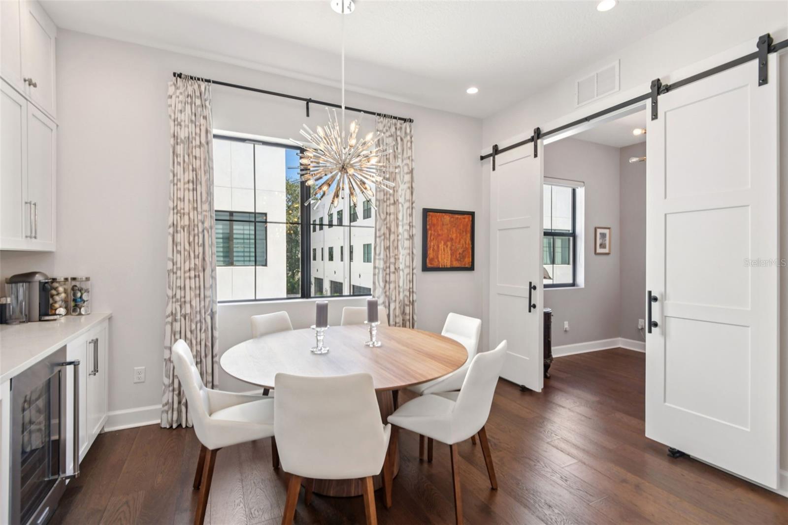 SHORE HOUSE TWNHMS UN 12 - Residential