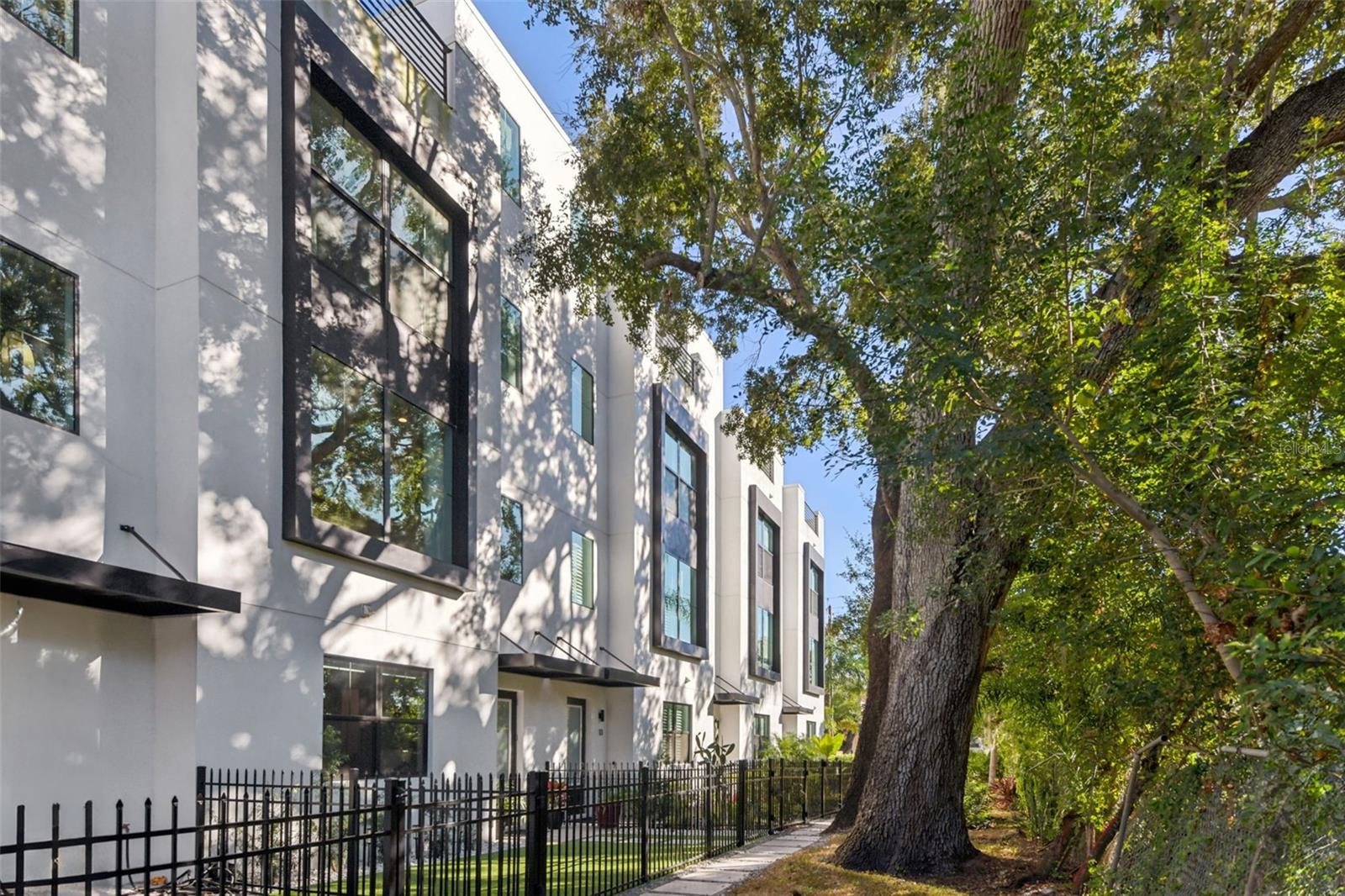 2851 W GANDY BOULEVARD 12