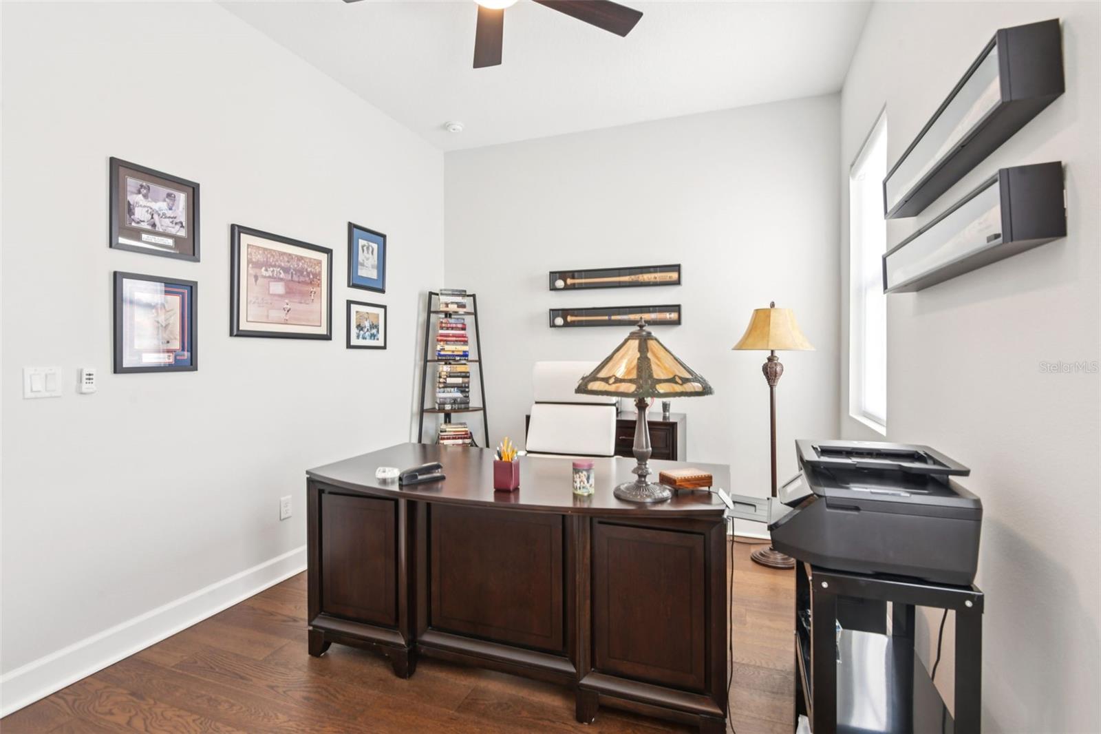 SHORE HOUSE TWNHMS UN 12 - Residential