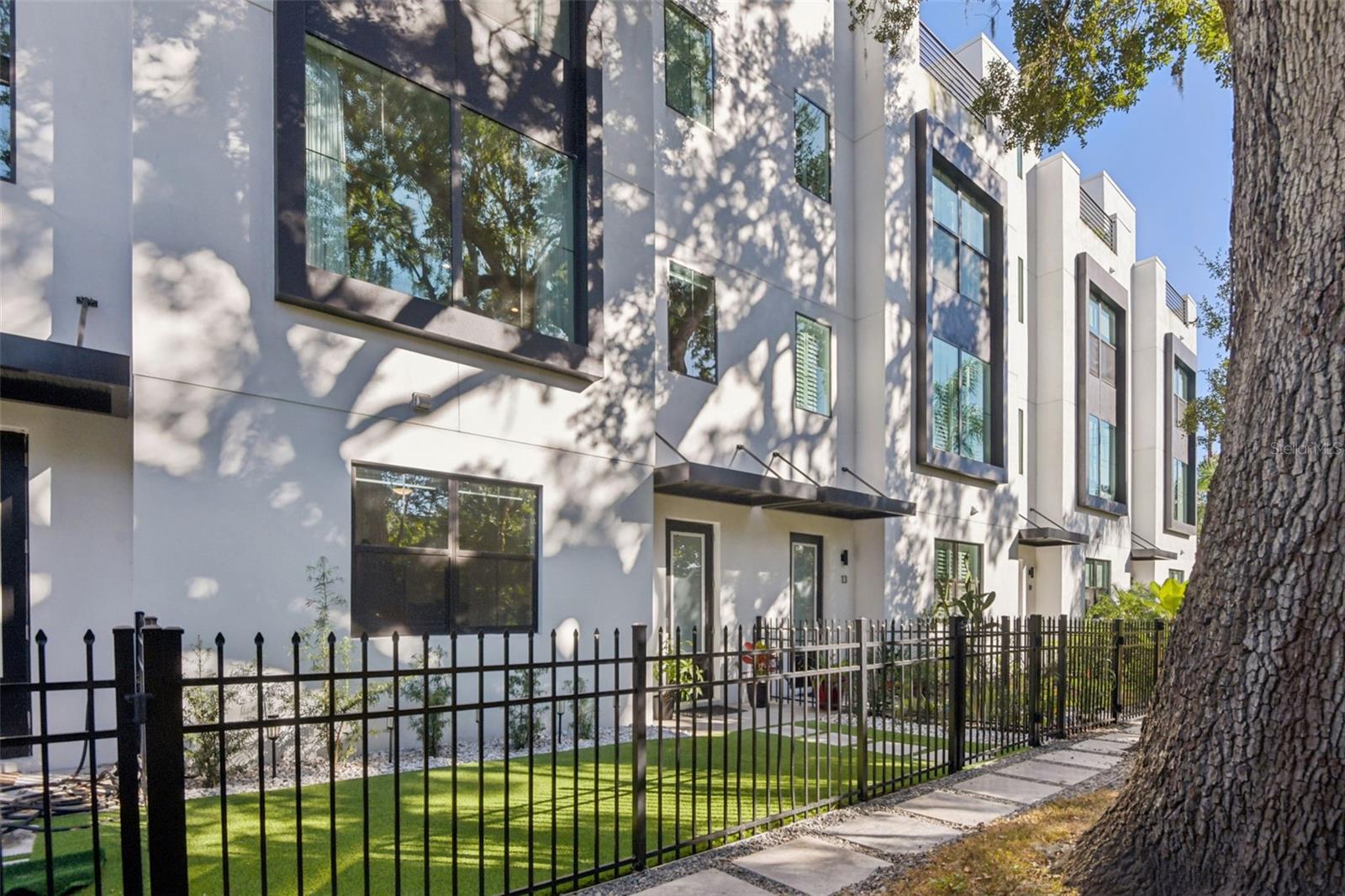 2851 W GANDY BOULEVARD 12