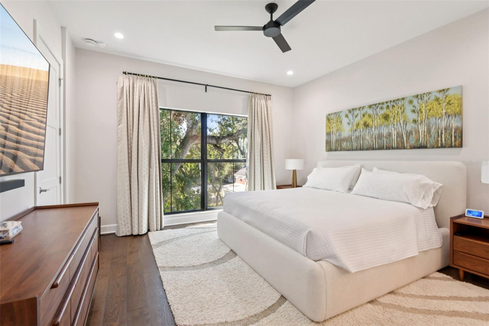 SHORE HOUSE TWNHMS UN 12 - Residential