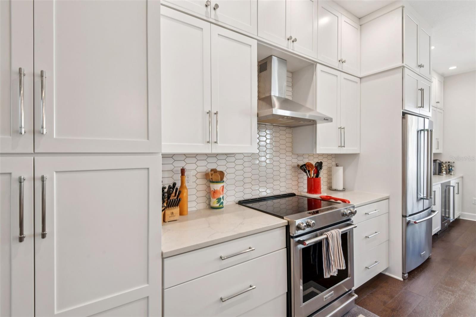 SHORE HOUSE TWNHMS UN 12 - Residential