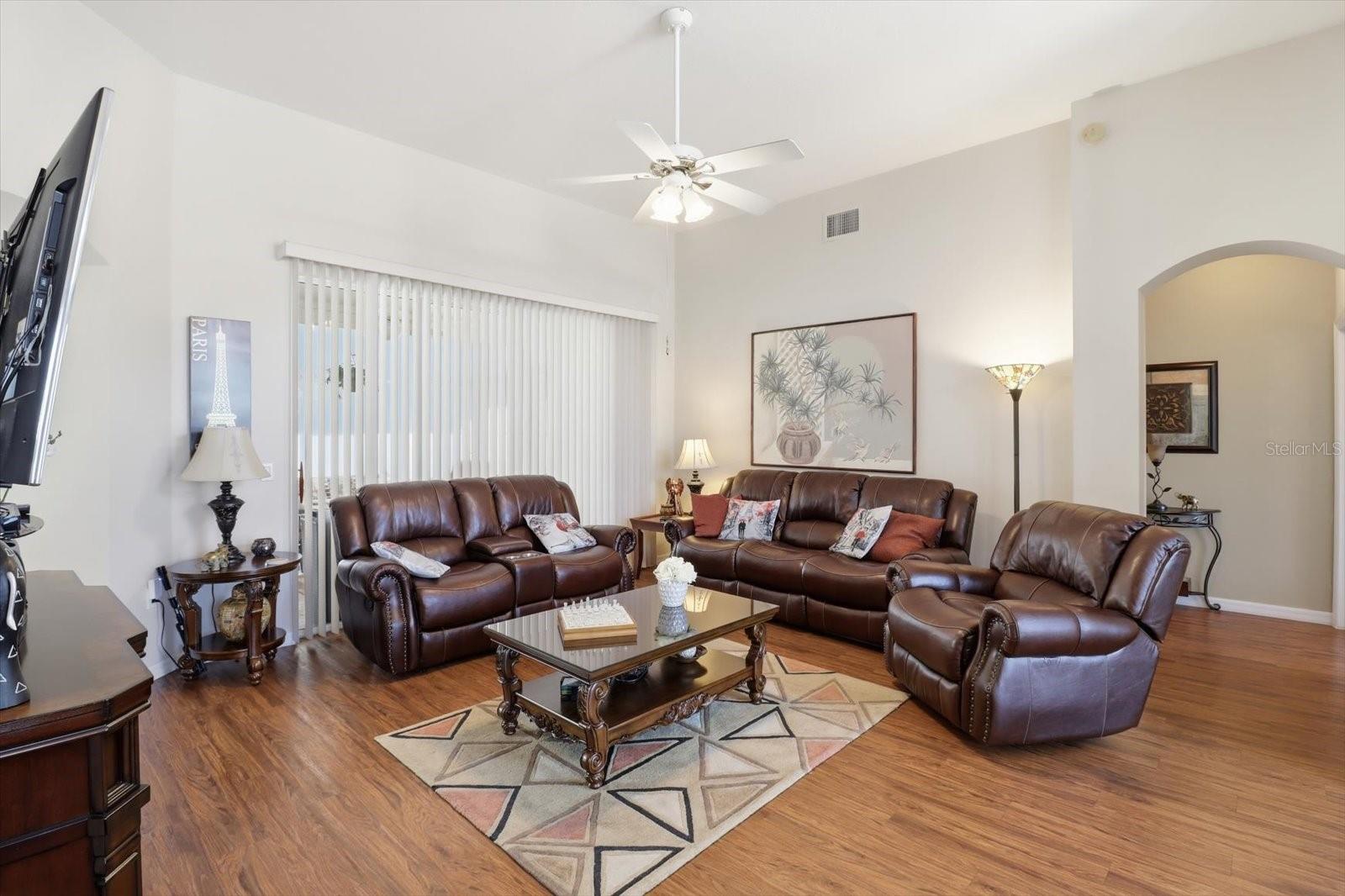 LAUREL RIDGE 02 - Residential