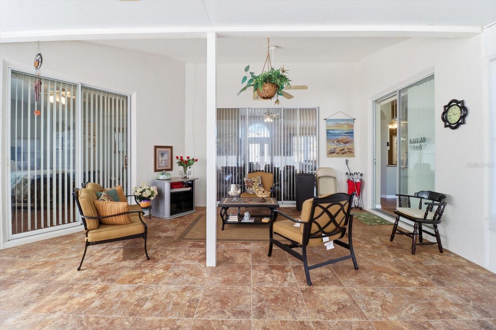 LAUREL RIDGE 02 - Residential