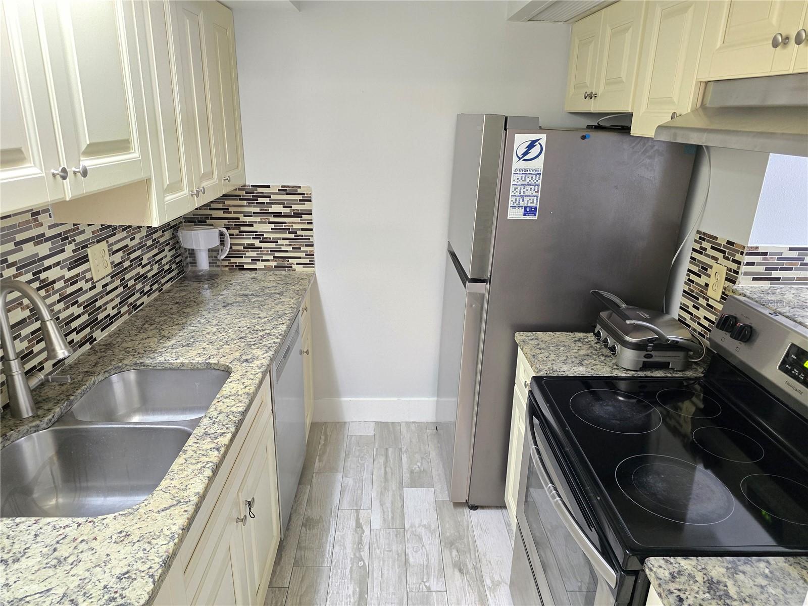 THE OAKS UNIT 1 A CONDO - Residential