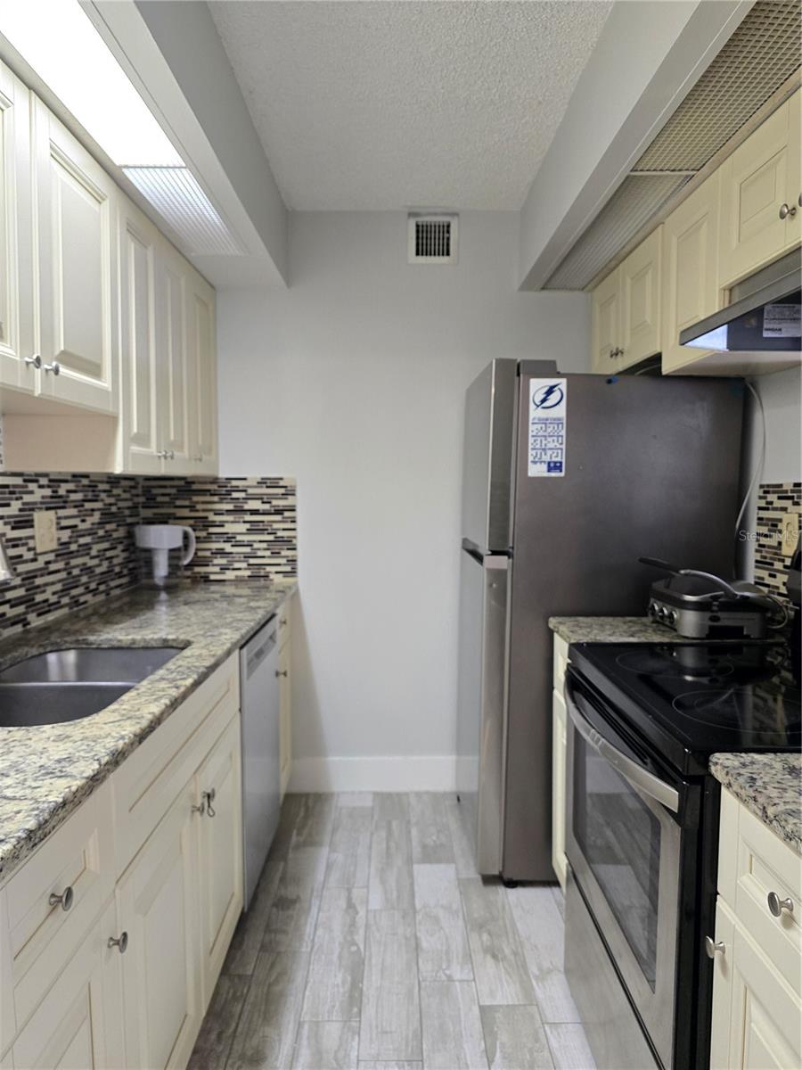 THE OAKS UNIT 1 A CONDO - Residential