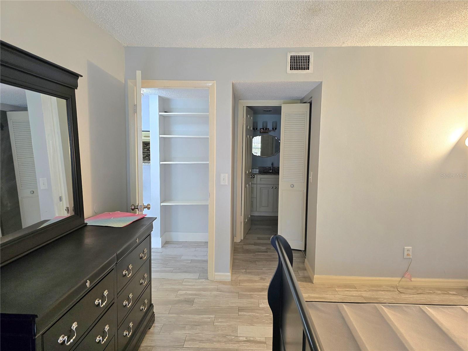 THE OAKS UNIT 1 A CONDO - Residential