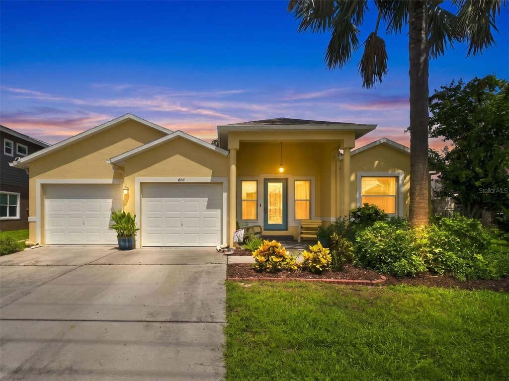 Photo of 608 N Florida Avenue, Tarpon Springs, FL 34689 (MLS # TB8535842)