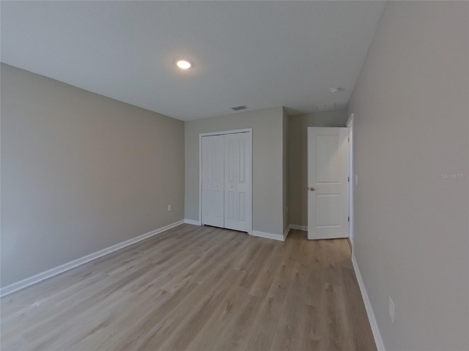 GROVELAND PRESERVE AT SUNRISE PH 01 - Residential Lease