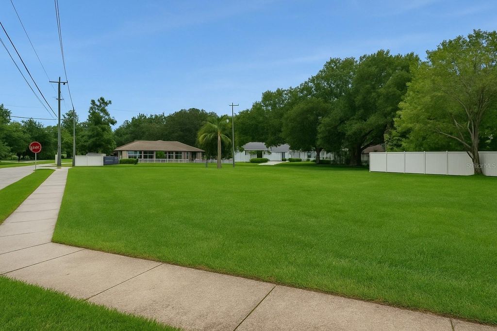 Photo of 3622 W Tampa Circle, Tampa, FL 33629 (MLS # O6326570)