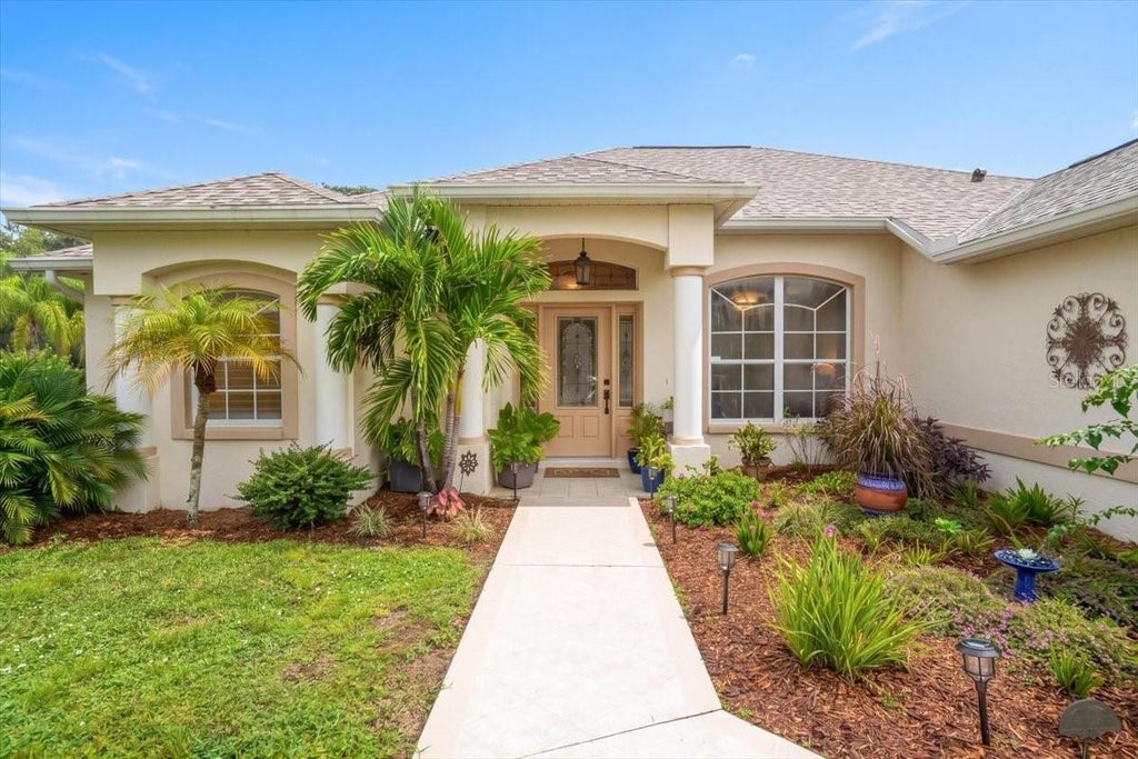 Photo of 3331 45th Avenue E, Bradenton, FL 34203 (MLS # A4709250)