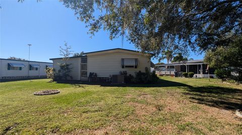 A home in LAKELAND