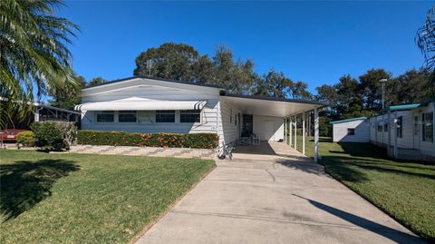 A home in LAKELAND