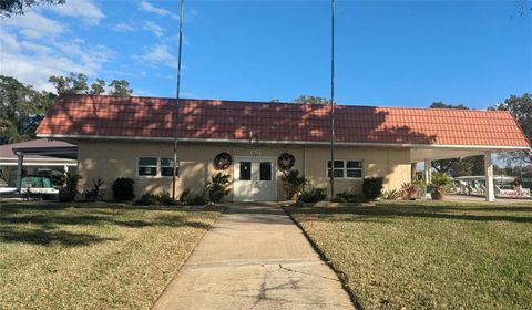 A home in LAKELAND