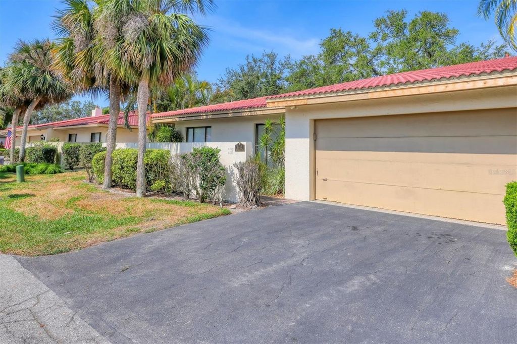 Photo of 6412 Sun Eagle Lane, Bradenton, FL 34210 (MLS # A4651474)