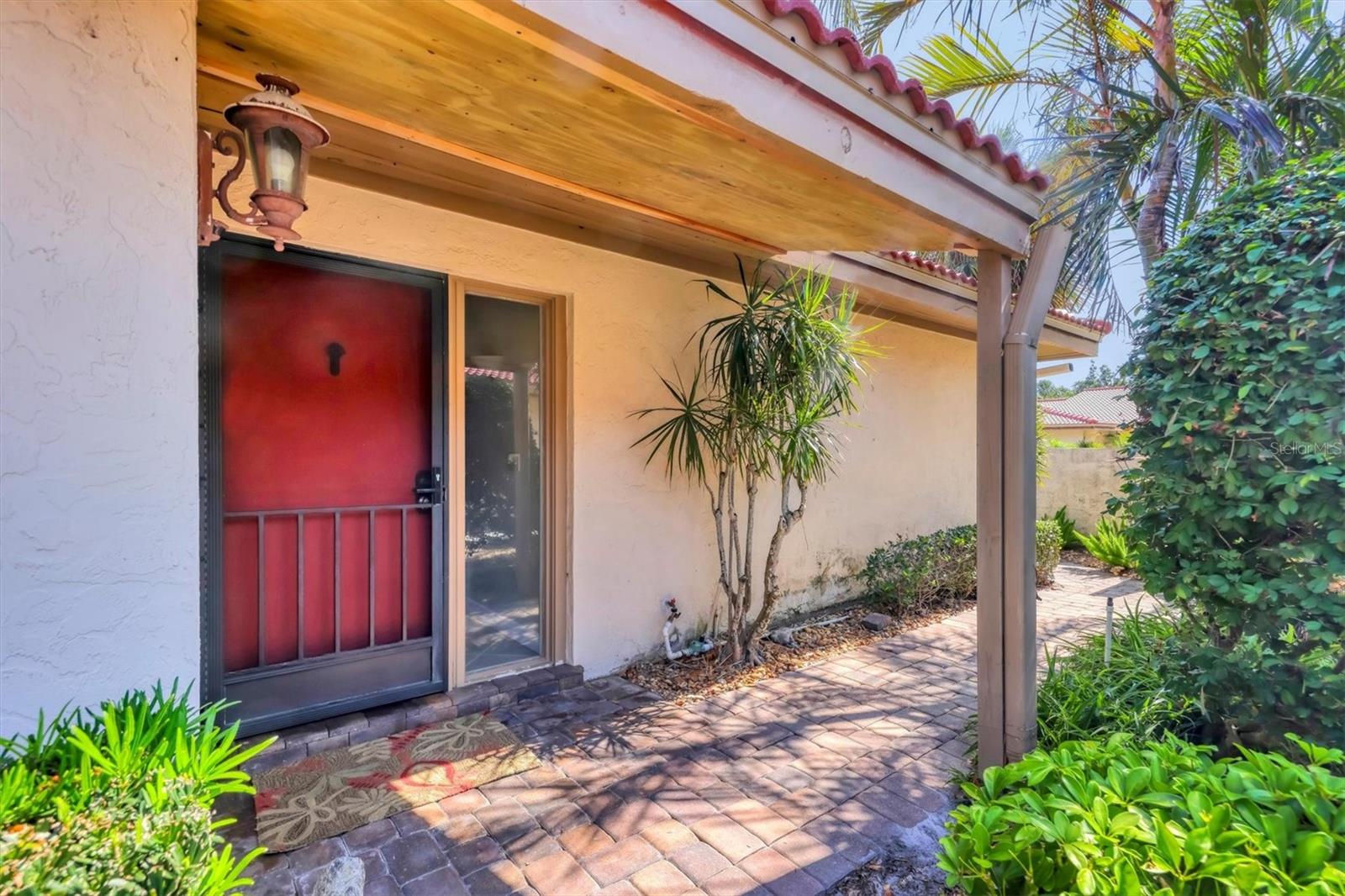 6412 SUN EAGLE LANE
