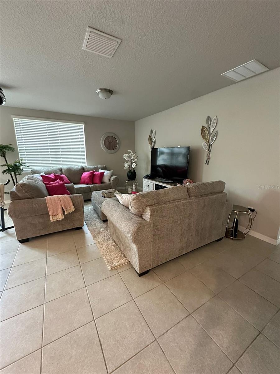 3072 CASSIDY LANE