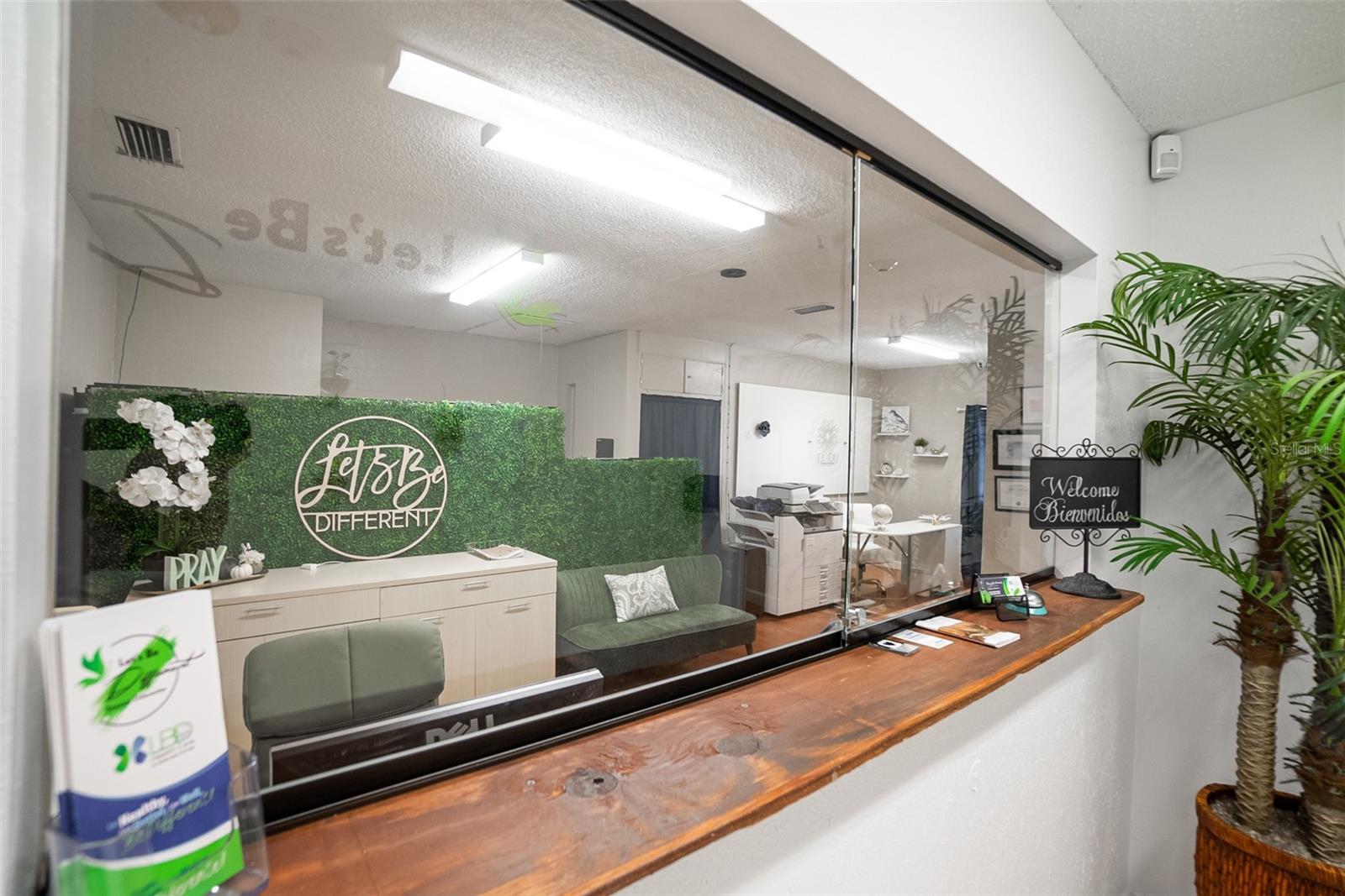 ACREAGE & UNREC - Commercial Sale