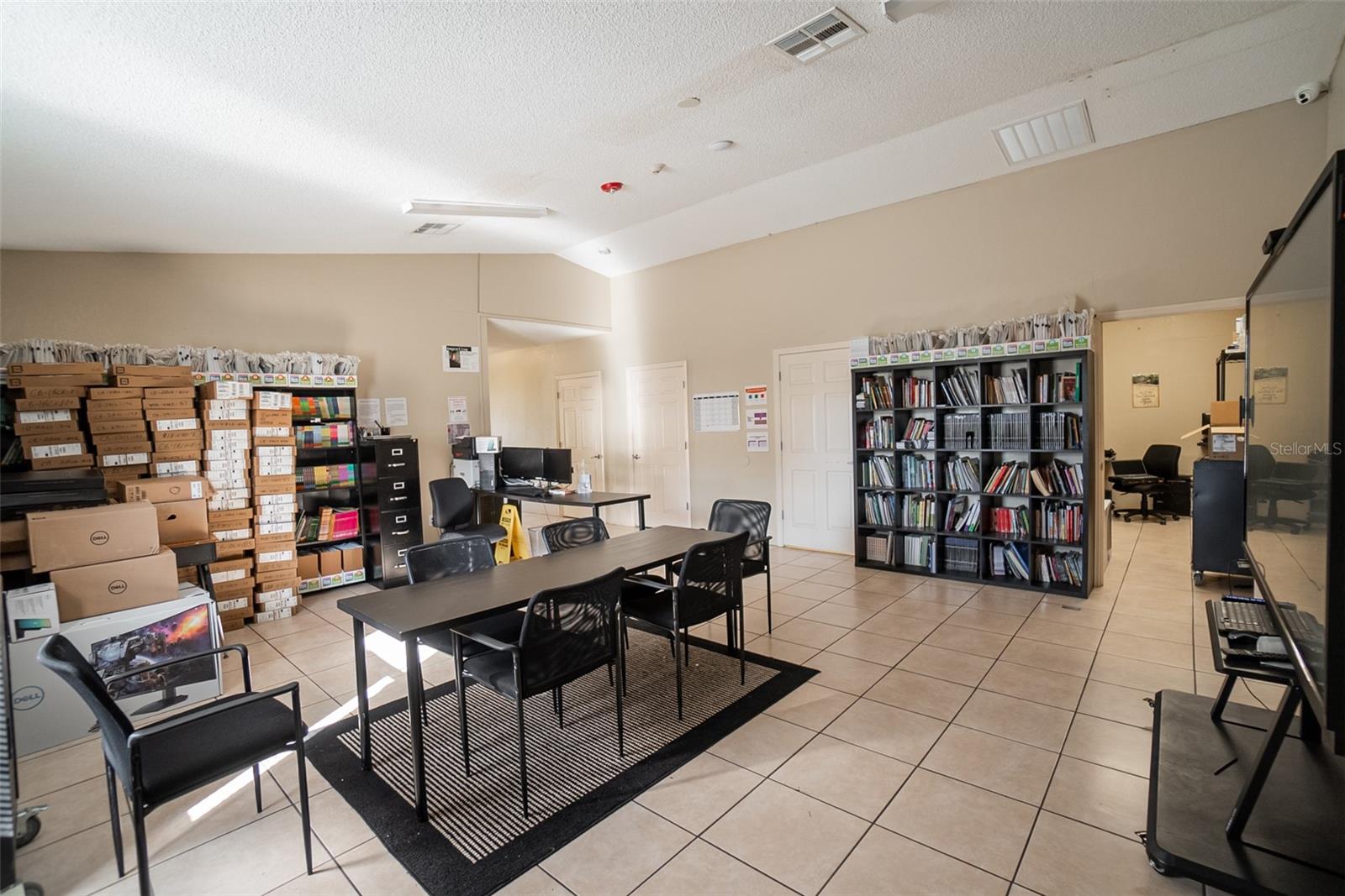 ACREAGE & UNREC - Commercial Sale