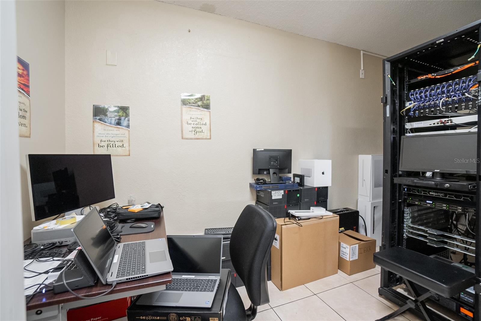 ACREAGE & UNREC - Commercial Sale