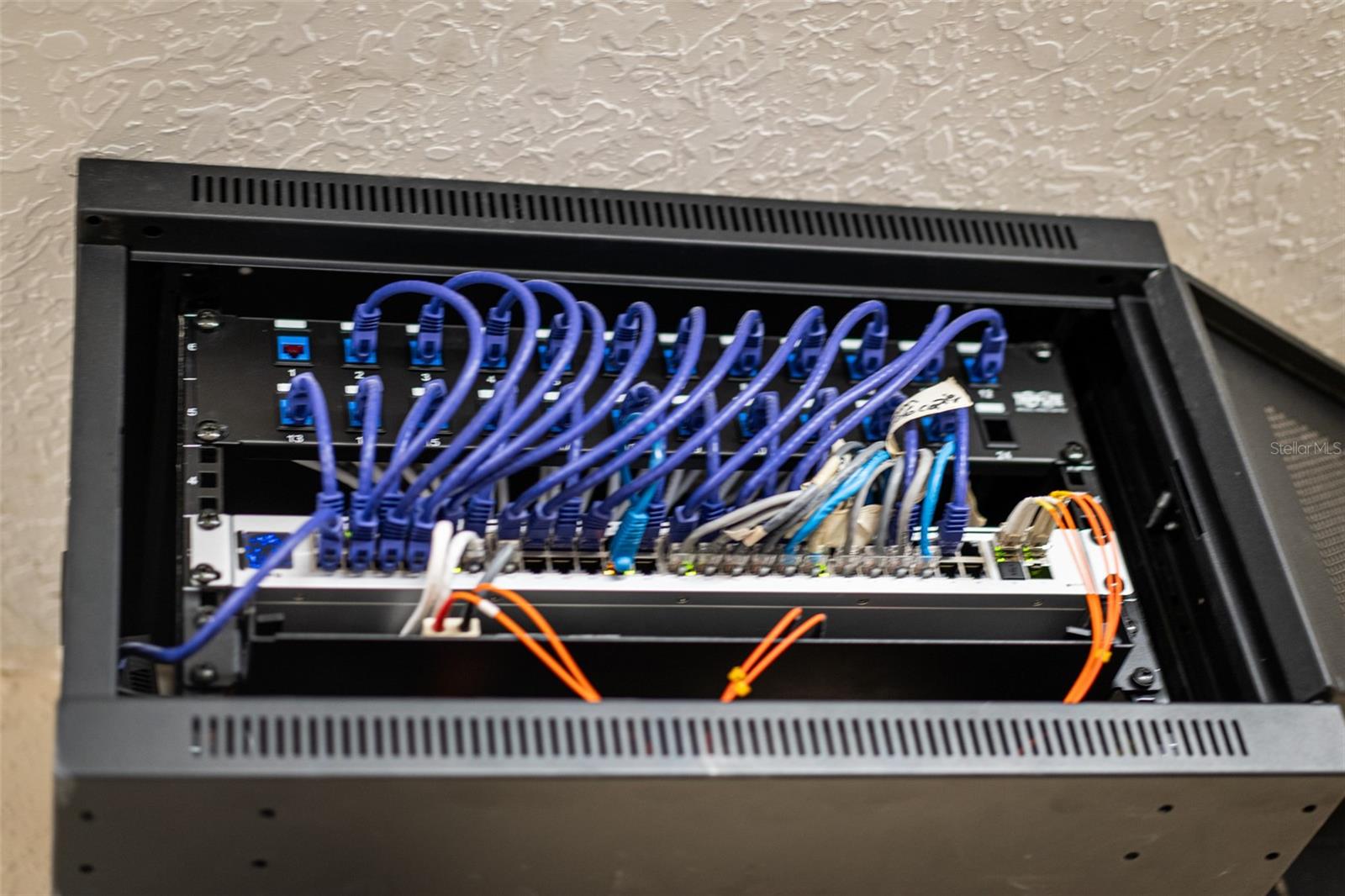 ACREAGE & UNREC - Commercial Sale